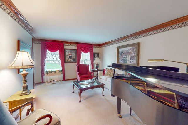 1803 River Ridge Circle, Naperville, IL 60565