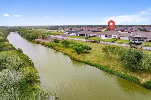 4041 Ranch Lake Dr, Corpus Christi, TX 78413