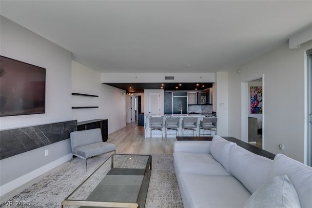 322 Karen Avenue 3902, Las Vegas, NV 89109