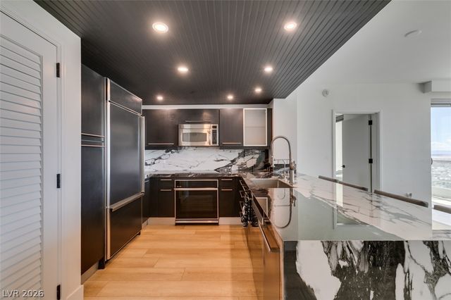 322 Karen Avenue 3902, Las Vegas, NV 89109