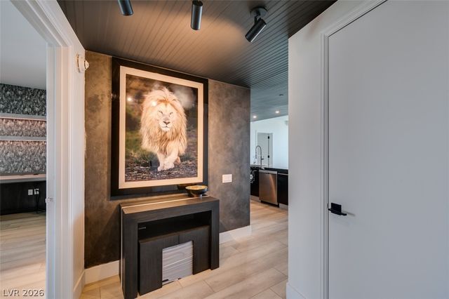 322 Karen Avenue 3902, Las Vegas, NV 89109