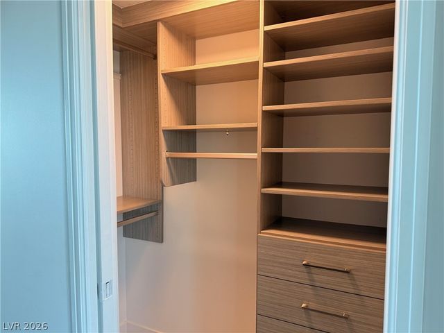 322 Karen Avenue 3902, Las Vegas, NV 89109