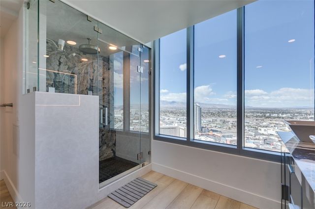 322 Karen Avenue 3902, Las Vegas, NV 89109