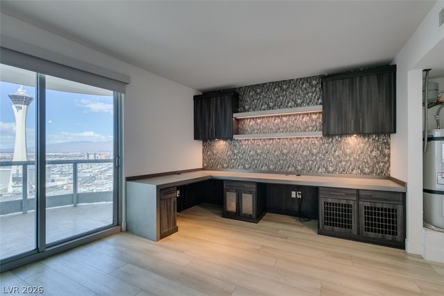 322 Karen Avenue 3902, Las Vegas, NV 89109