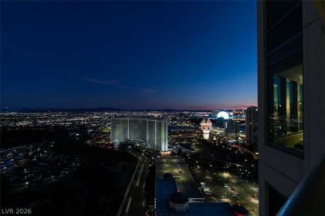 322 Karen Avenue 3902, Las Vegas, NV 89109