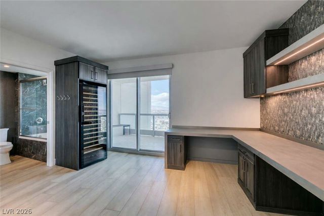 322 Karen Avenue 3902, Las Vegas, NV 89109