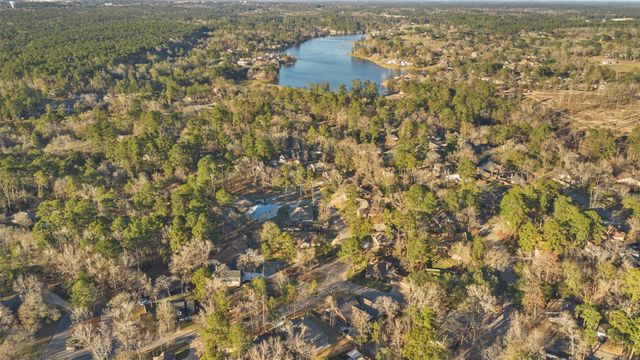 1805 Rollingwood Drive, Huntsville, TX 77340