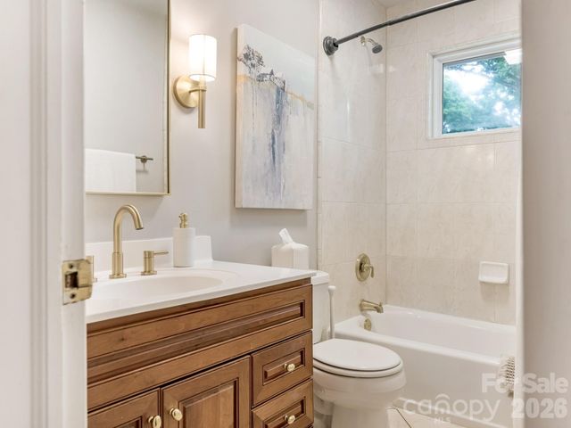 6115 Rosecrest Drive, Charlotte, NC 28210