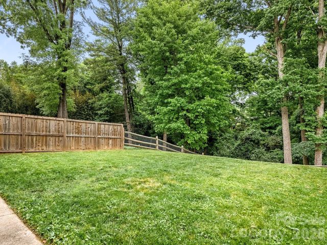 6115 Rosecrest Drive, Charlotte, NC 28210