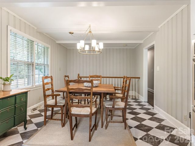 6115 Rosecrest Drive, Charlotte, NC 28210
