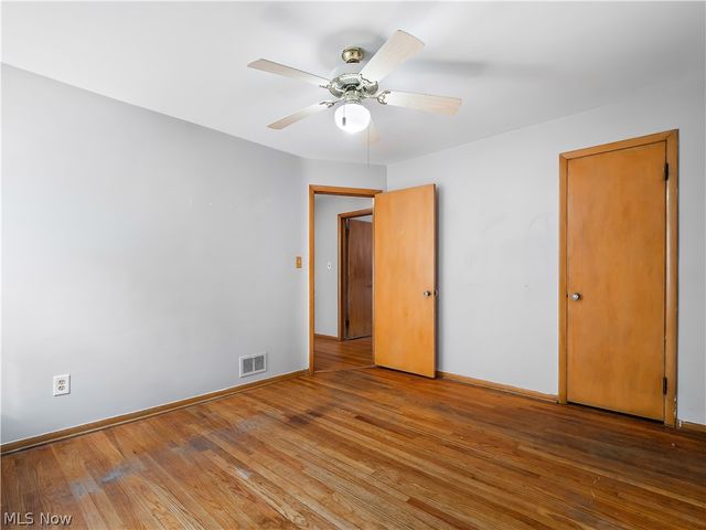 5991 Ridge Road, Parma, OH 44129