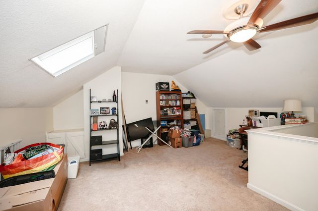 33 Blossom Lane, Merrimack, NH 03054