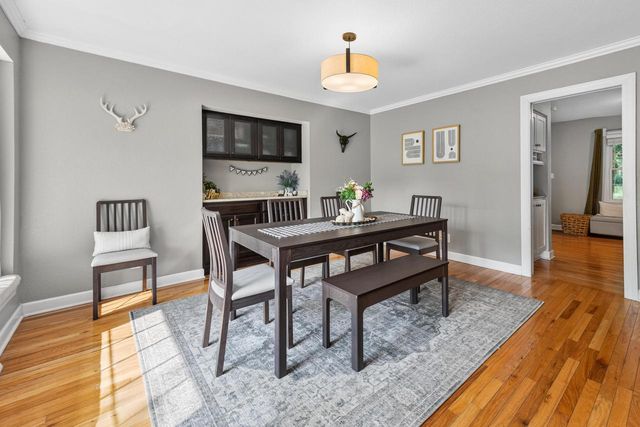 12556 N La Belle COURT, Mequon, WI 53092
