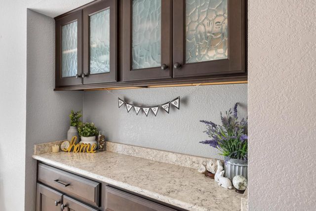 12556 N La Belle COURT, Mequon, WI 53092