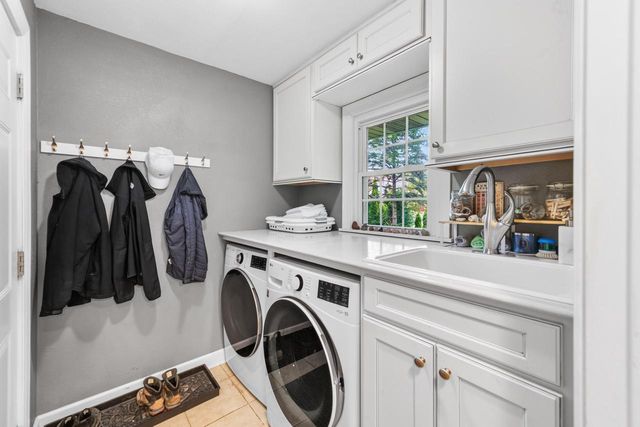 12556 N La Belle COURT, Mequon, WI 53092