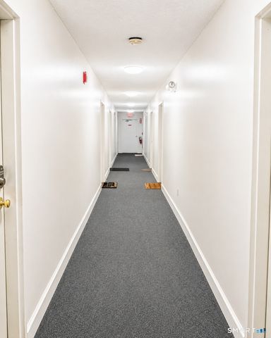 1690 Dixwell Avenue B3, Hamden, CT 06514