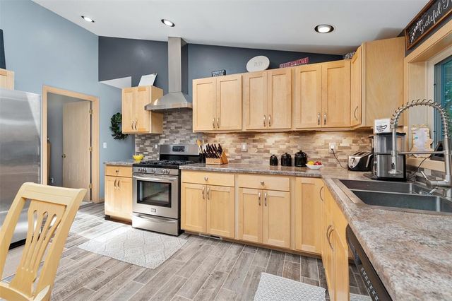 22946 100th Avenue, Cadott, WI 54727