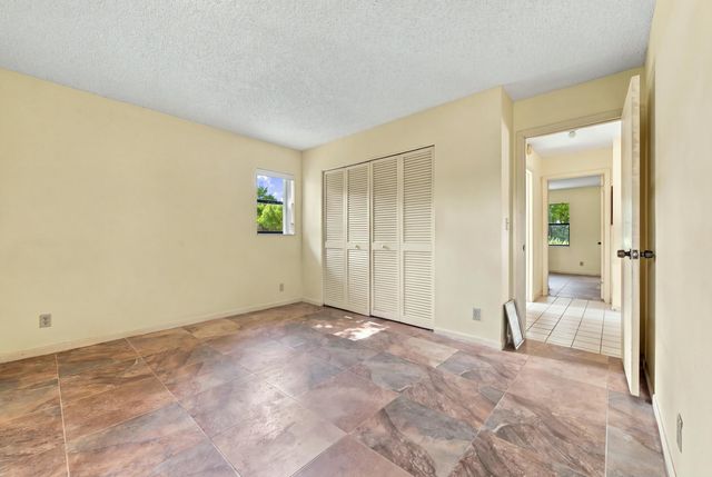8350 NW 51ST Street, Lauderhill, FL 33351