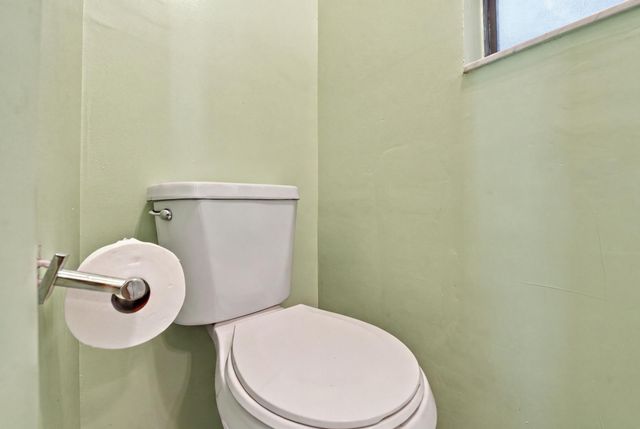 8350 NW 51ST Street, Lauderhill, FL 33351