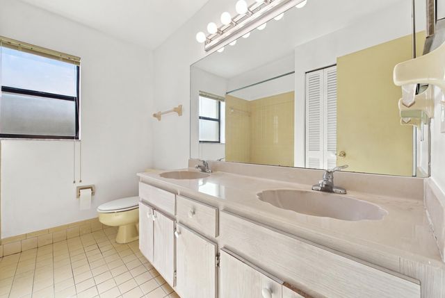 8350 NW 51ST Street, Lauderhill, FL 33351