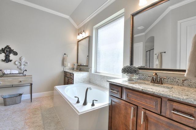 5506 Little Creek Court, Fulshear, TX 77441