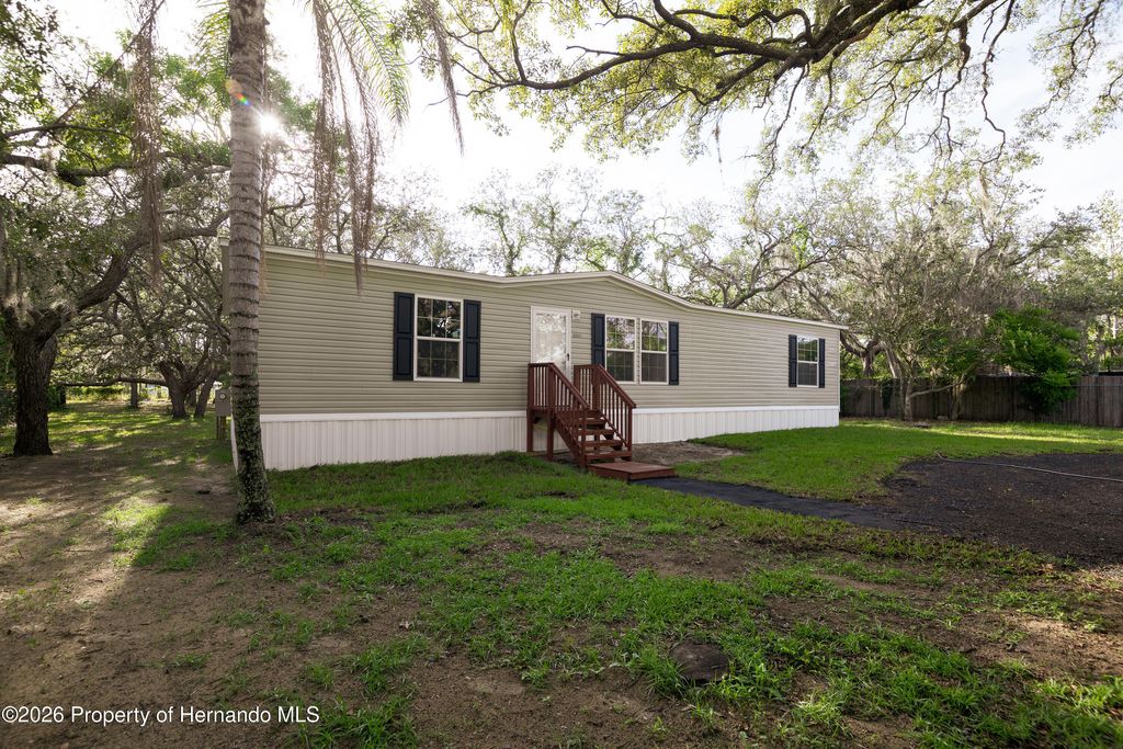3325 Keye Drive, Weeki Wachee, FL 34606