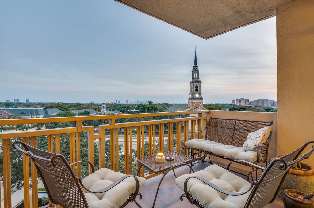6211 W Northwest Highway 601, Dallas, TX 75225