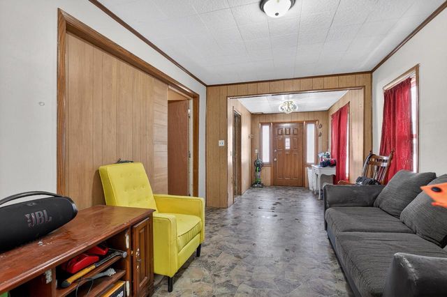 510 N CLARK STREET, Appleton, WI 54911