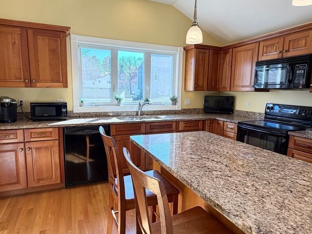 54 Walnut Road, Tewksbury, MA 01876