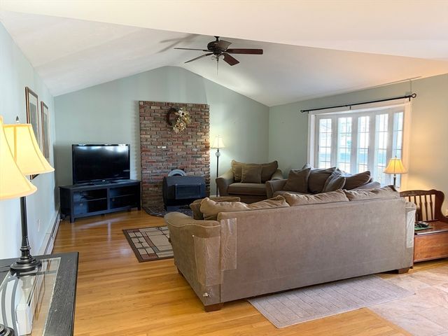54 Walnut Road, Tewksbury, MA 01876