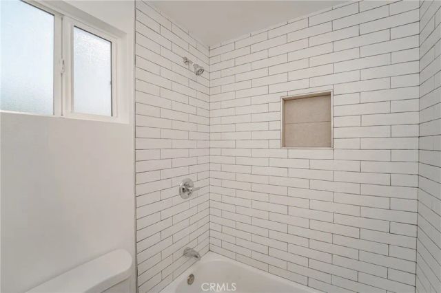 11420 Clovis Avenue, Los Angeles, CA 90059