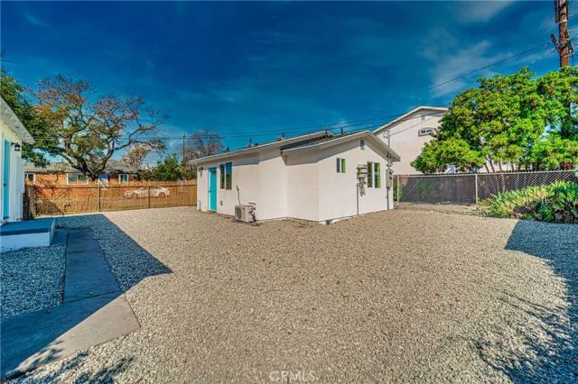 11420 Clovis Avenue, Los Angeles, CA 90059