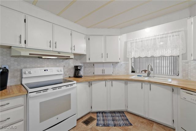 26060 Kings RD, Bonita Springs, FL 34135