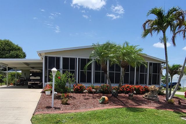 3117 8th Hole Drive, Port St. Lucie, FL 34952