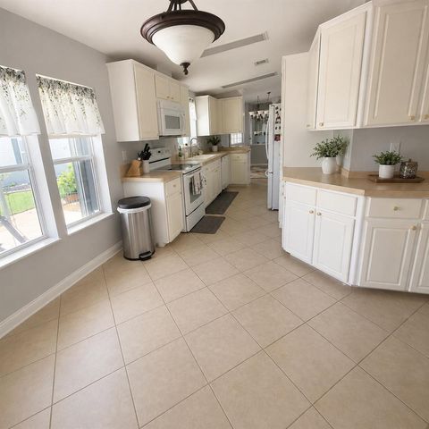 3117 8th Hole Drive, Port St. Lucie, FL 34952