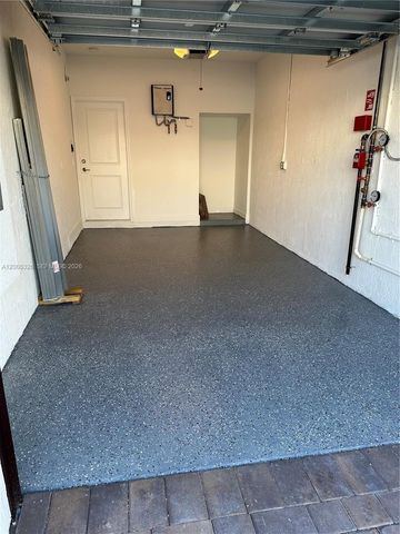 261 SW 159th Way ., Pembroke Pines, FL 33027