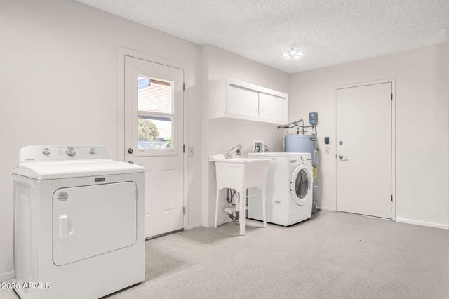 10802 W HUTTON Drive, Sun City, AZ 85351