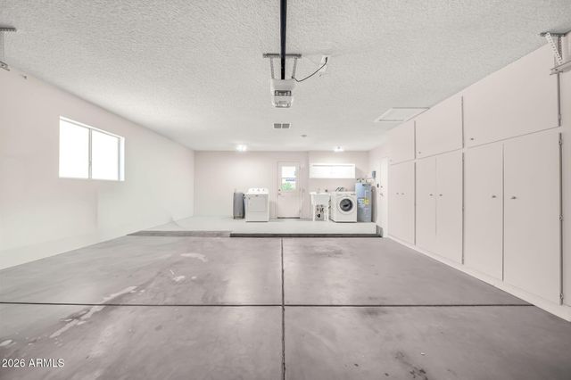 10802 W HUTTON Drive, Sun City, AZ 85351