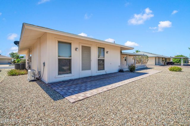 10802 W HUTTON Drive, Sun City, AZ 85351