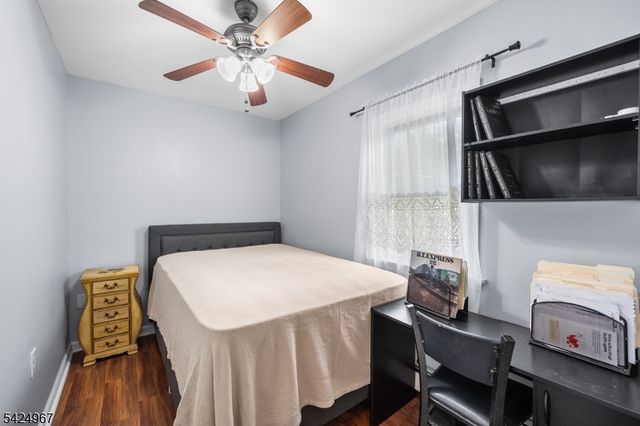 42 Lake St, East Orange City, NJ 07017