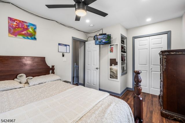 42 Lake St, East Orange City, NJ 07017