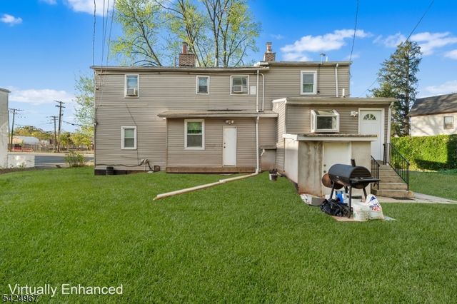 42 Lake St, East Orange City, NJ 07017