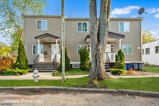42 Lake St, East Orange City, NJ 07017