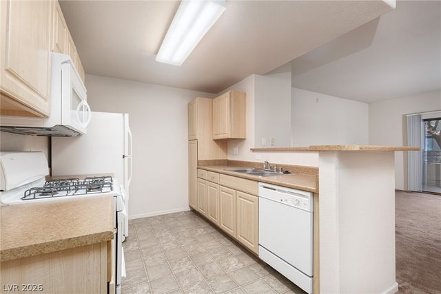 8250 North Grand Canyon Drive 1135, Las Vegas, NV 89166