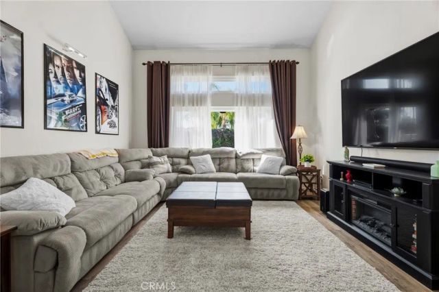 21740 Jeffers, Saugus, CA 91350