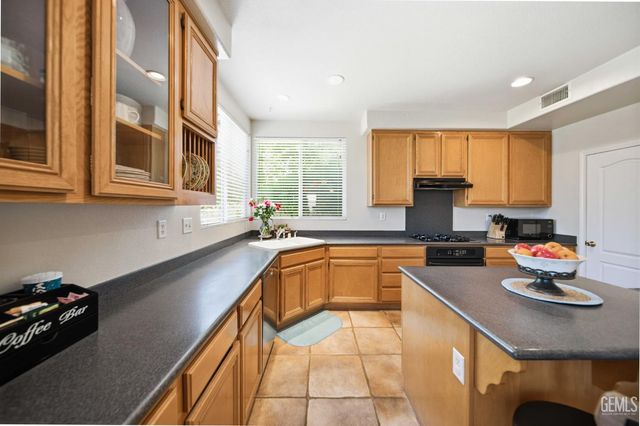 6545 Teasdale Street, Lancaster, CA 93536
