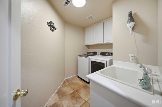 6545 Teasdale Street, Lancaster, CA 93536