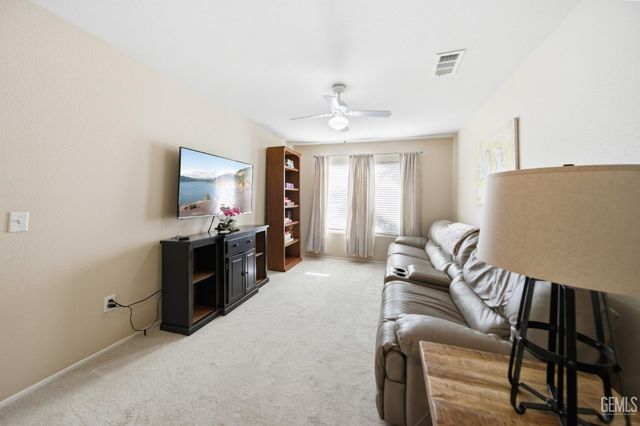 6545 Teasdale Street, Lancaster, CA 93536