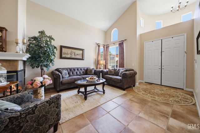 6545 Teasdale Street, Lancaster, CA 93536