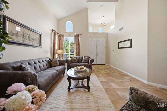 6545 Teasdale Street, Lancaster, CA 93536